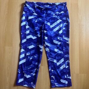 Capri purple leggings